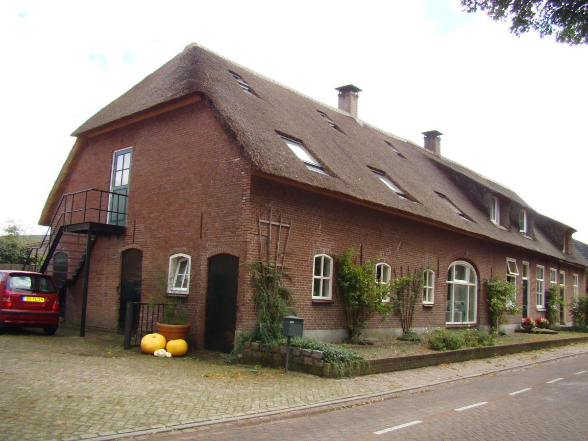 B&B Onder Ons Riet Cromvoirt Exterior foto